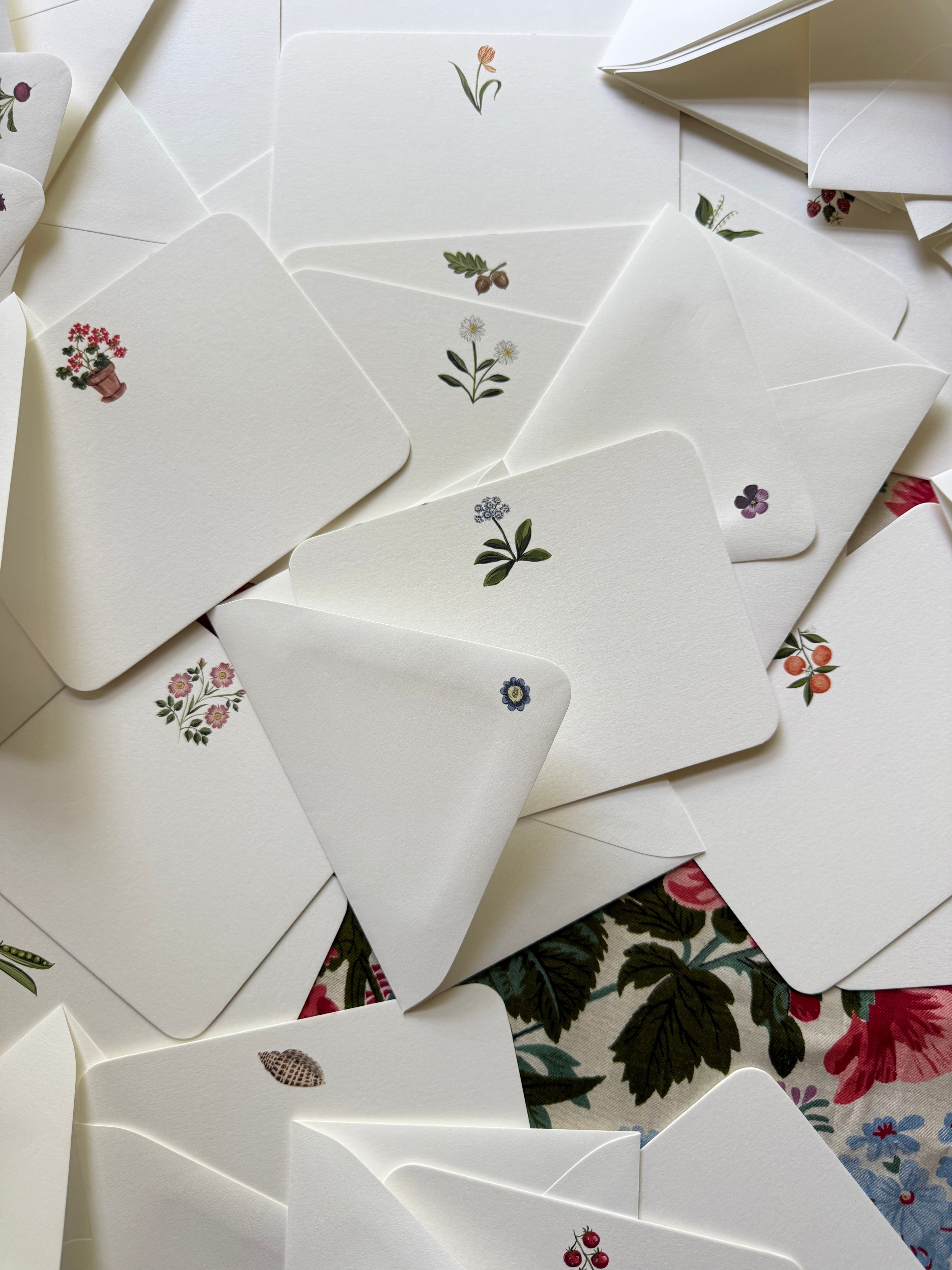 Charm Notes Stationery Set