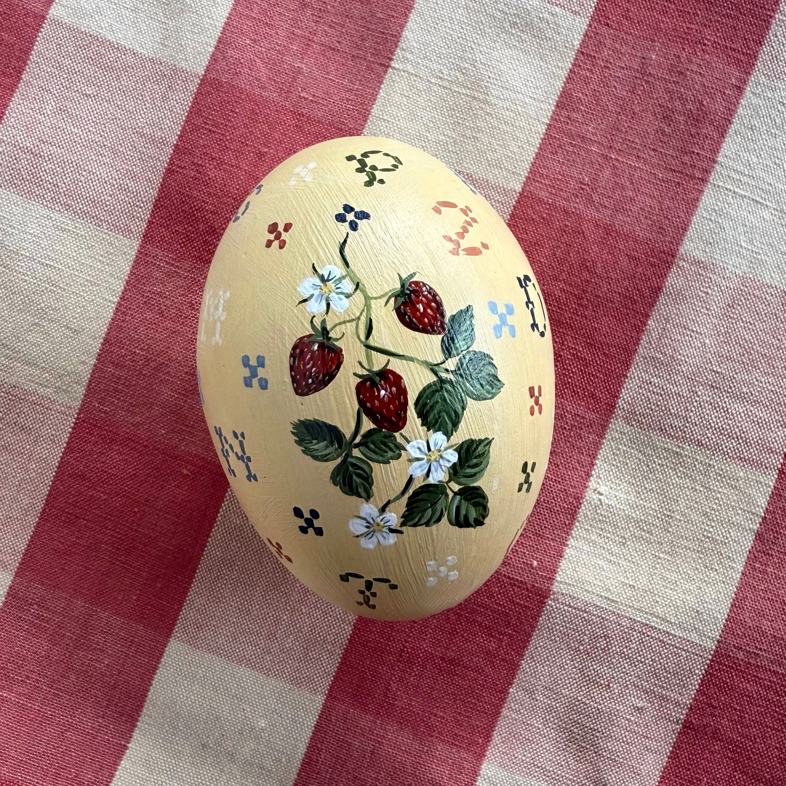 Strawberry Sampler Egg