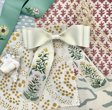 Bow No. 1: English Garden Floral on Ivory